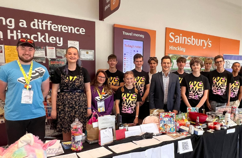 Dr Luke Evans MP visits NCS volunteers